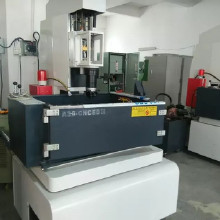 電火花機 電火花機